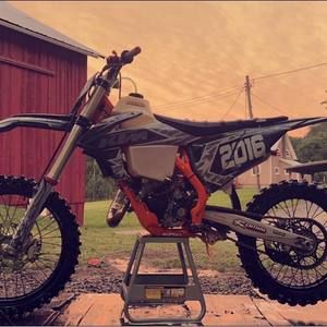 Meet your Posher, Jayson